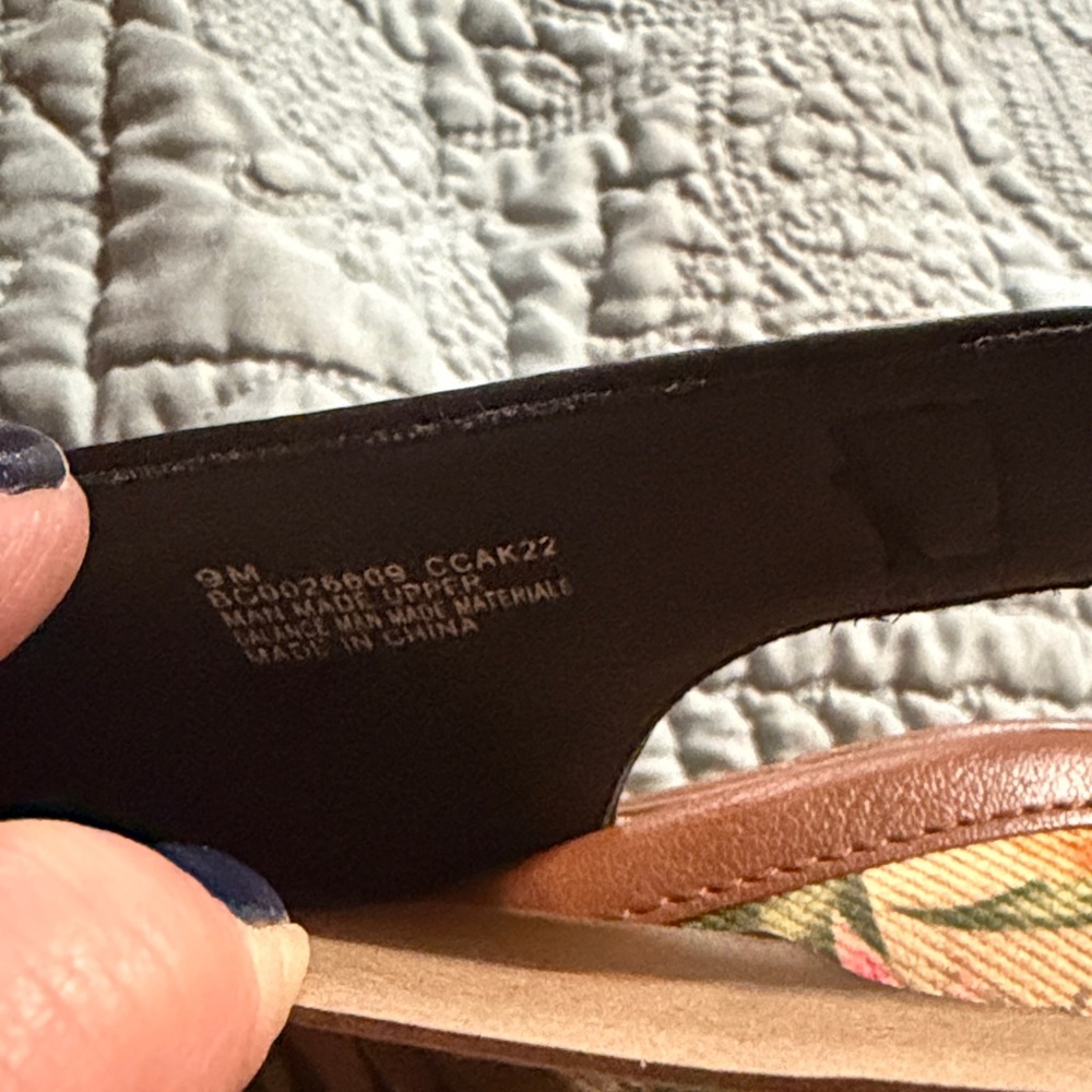 boc Black and Brown Leather Wedges - Picture 6 of 6